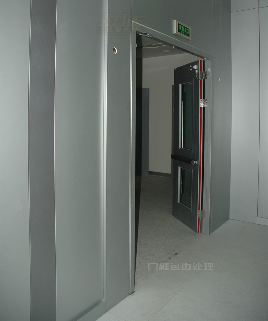 興鐵機房墻板-門框包邊處理.jpg undefined